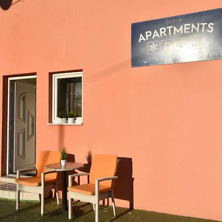 Atm Apartman *