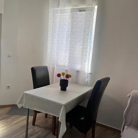 Atm 아파트 시베니크